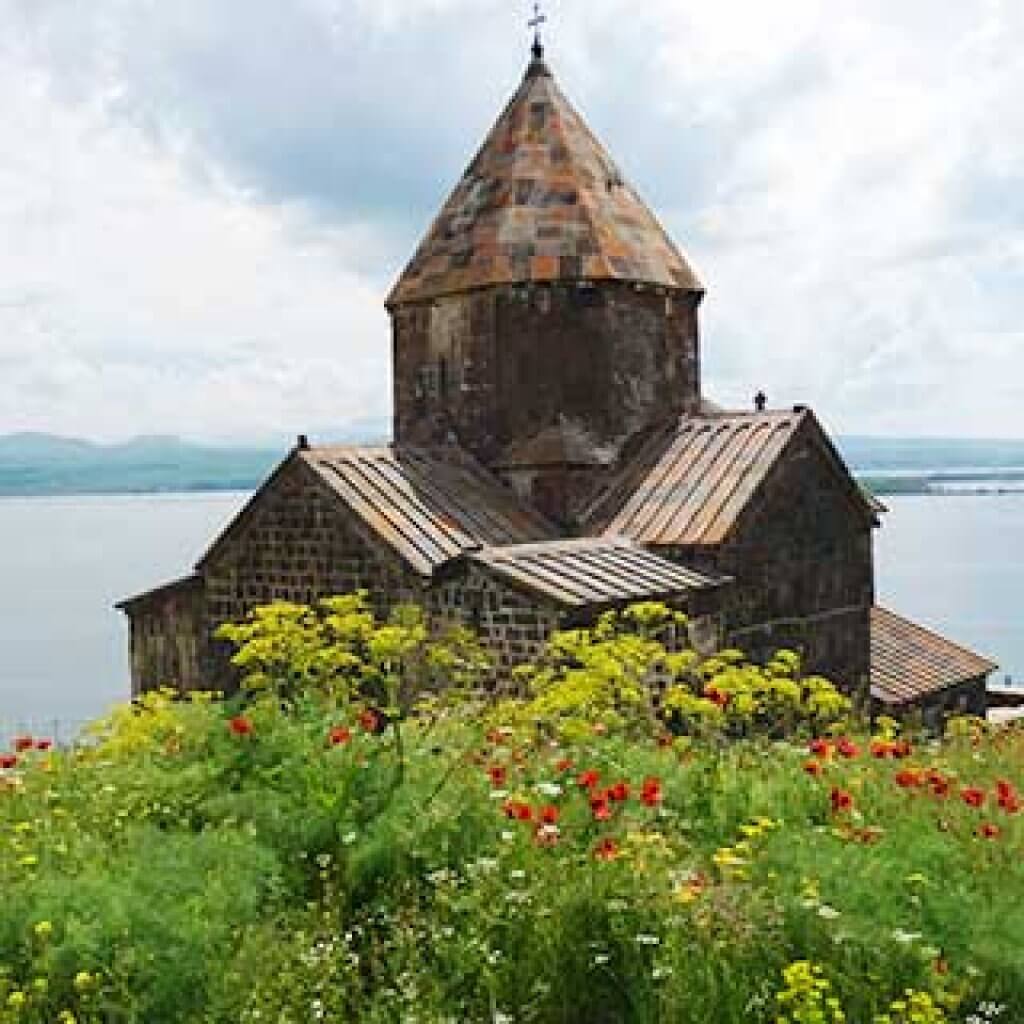 Рыба ишхан из озера севан фото